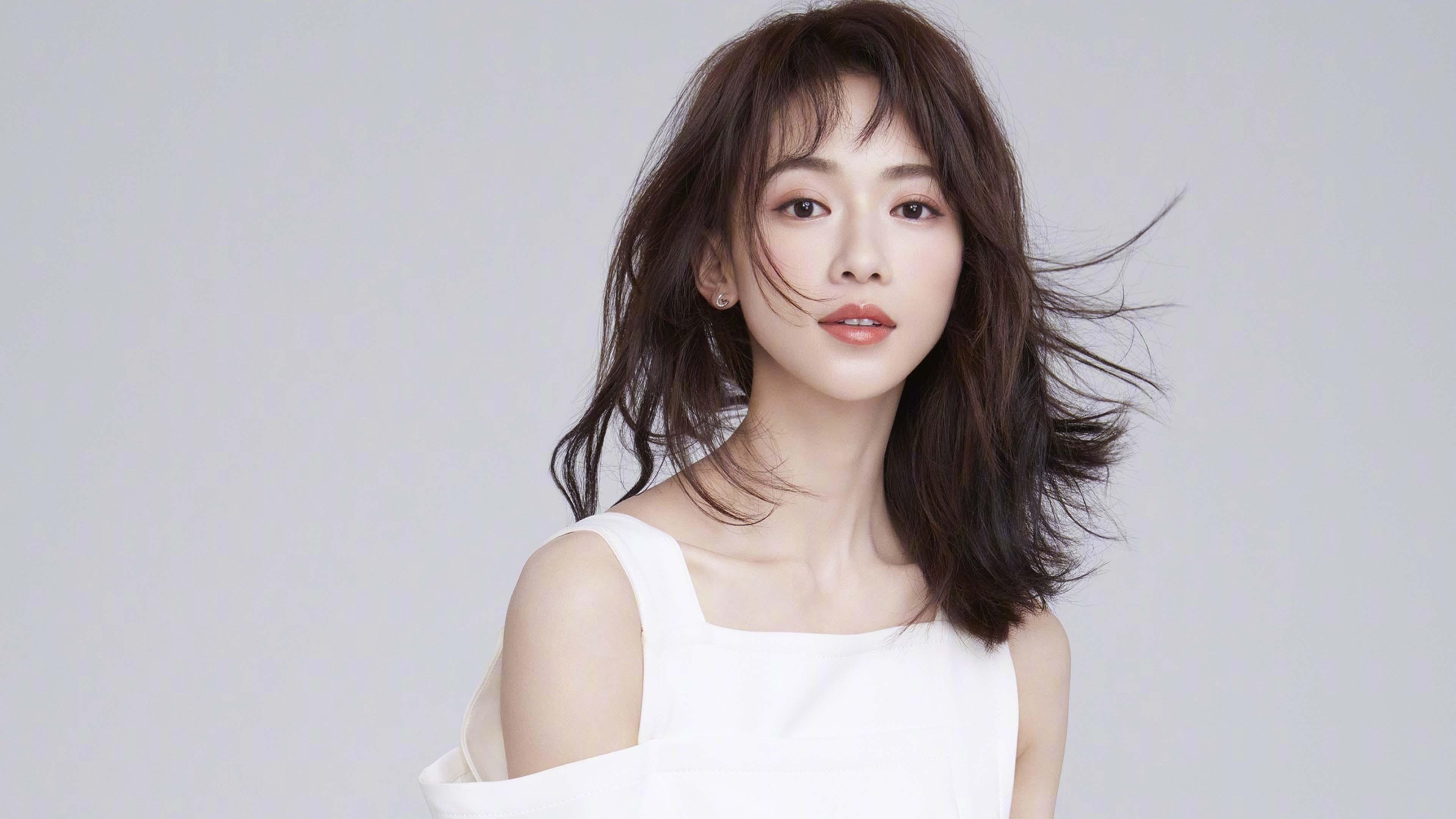 西甲攻防大碰撞：快节奏场面震撼！，西甲防守